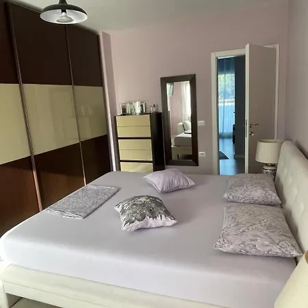 Daire Bluepine Serenity Golem (Tirana)